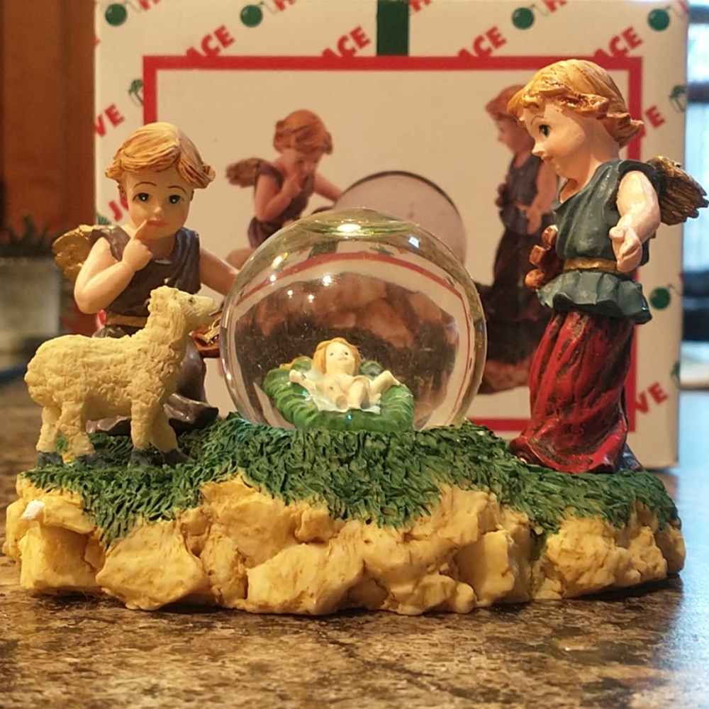 House of Lloyd/Christmas ornamental